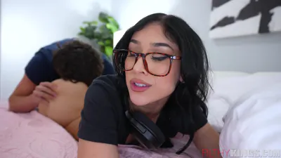 Alexa Chains Makes Stepbro Earn His Boxers Back – Filthy Taboo